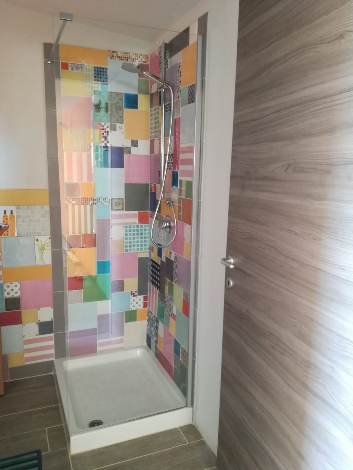 La Doccia Entrando 2 (2)