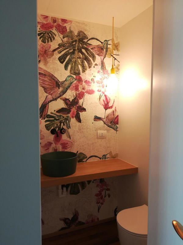 122 Bagno Carta Parati